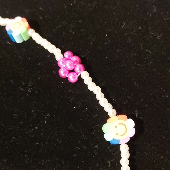 Children's Fashion Smiley Face Necklace , Bracelet, and Earring Set - Picture 6 of 9